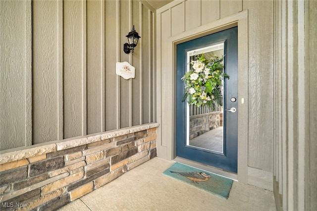 view of exterior entry