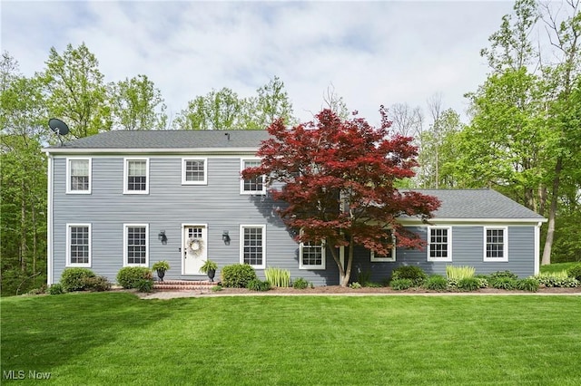 7304 Glastonbury Dr, Hudson, OH 44236 - colonial home with a front lawn