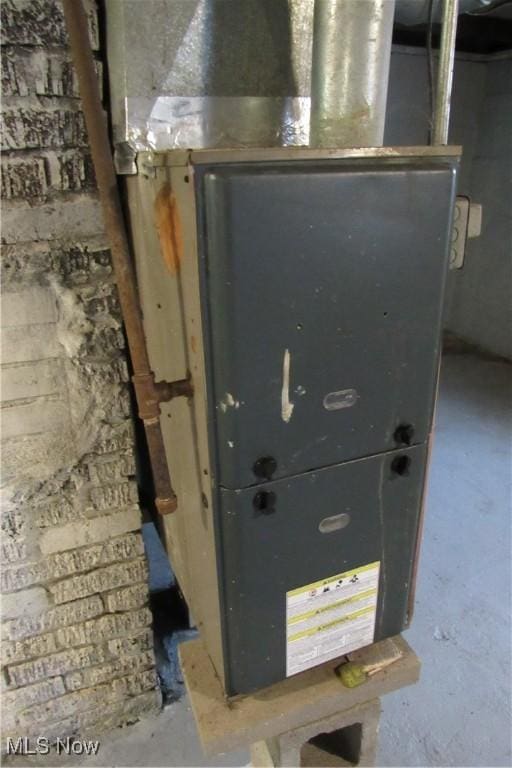 923 W 58th St, Ashtabula, OH 44004 - utilities with heating unit