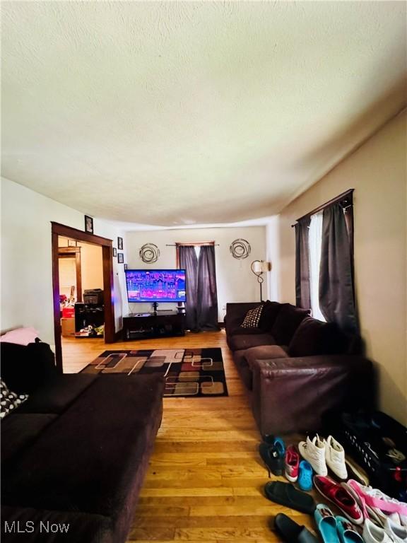 927 Avon St, Akron, OH 44310 - photo 4