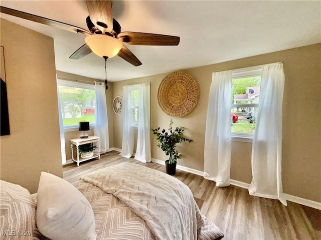4812 Irma Ave, Youngstown, OH 44514 - bedroom featuring wood finished floors, baseboards, and ceiling fan