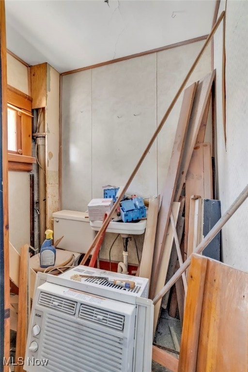 563 Mill St, Conneaut, OH 44030 - view of below grade area