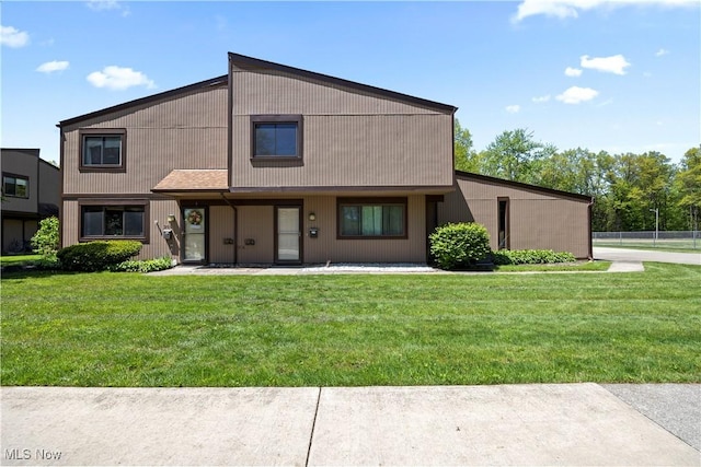 view of front of house with a front lawn