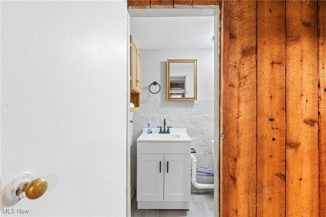 453 Saint Leger Ave, Akron, OH 44305 - bathroom with vanity