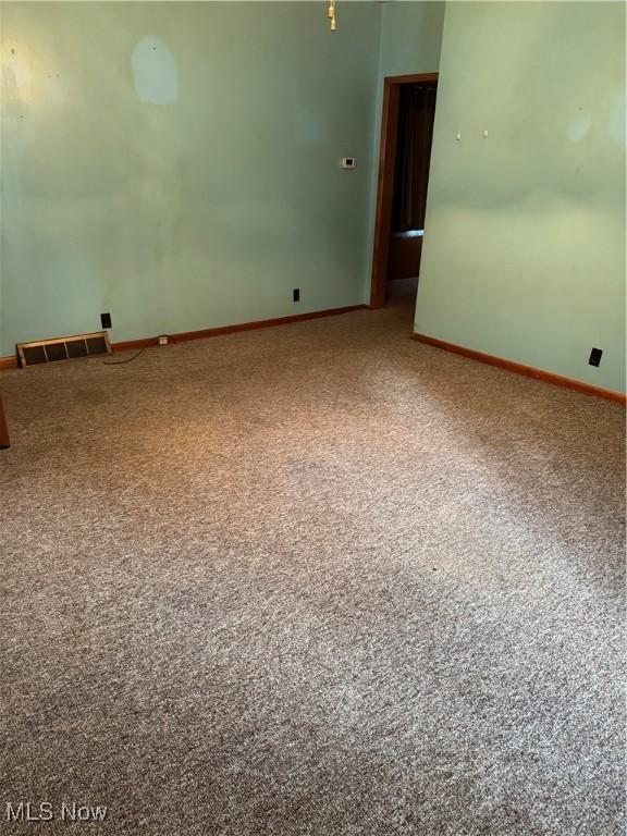 55960 National Rd, Bridgeport, OH 43912 - empty room featuring baseboards