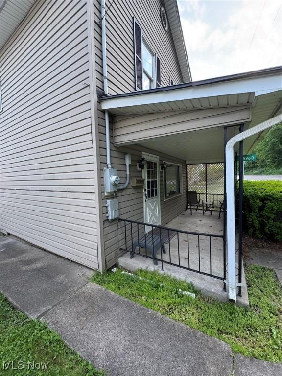 55960 National Rd, Bridgeport, OH 43912 - view of side of property