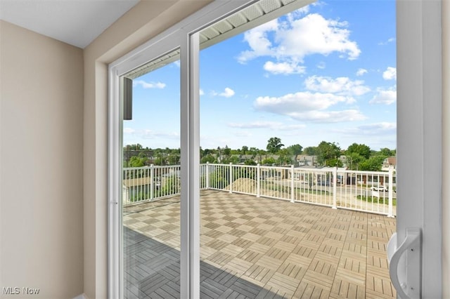 2087 Wynn Rd, Cleveland, OH 44118 - view of balcony