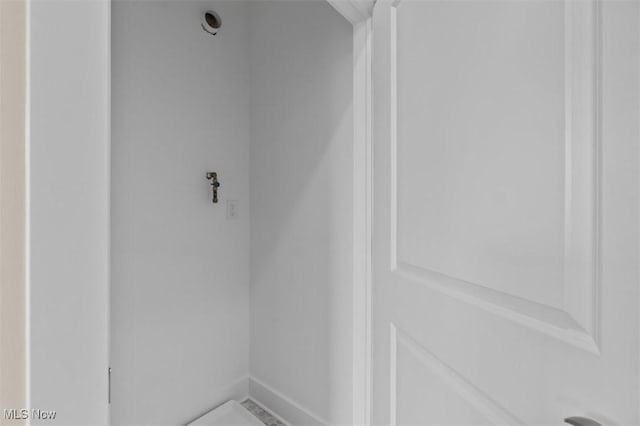 2087 Wynn Rd, Cleveland, OH 44118 - view of doorway to property