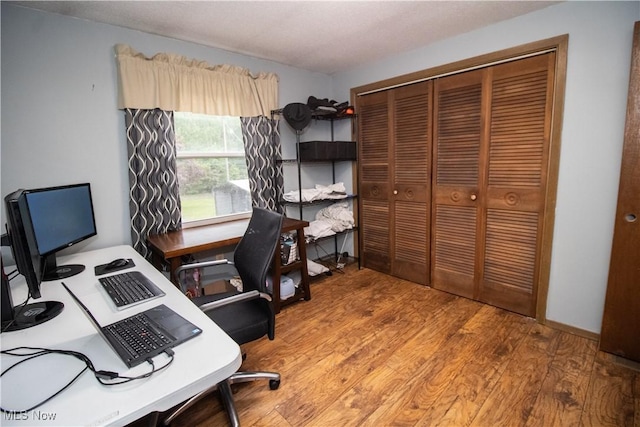 6333 Warren Sharon Rd, Oh, OH 44403 - office area with wood finished floors