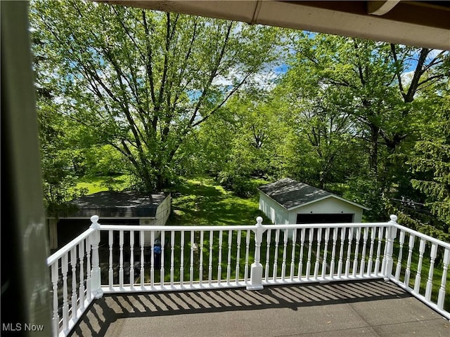 2508 Queenston Rd, Cleveland Heights, OH 44118 - view of balcony