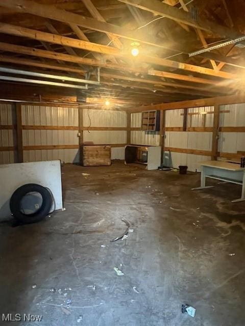 139 Chapman St, Zanesville, OH 43701 - view of garage