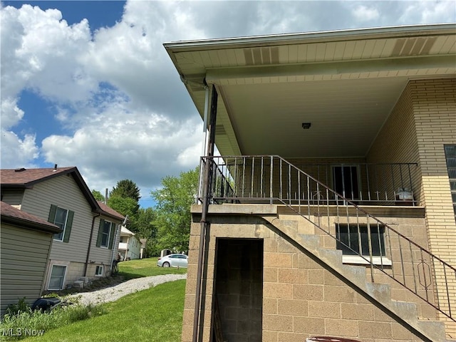 260 Miller Ave, Weirton, WV 26062 - view of side of property featuring stairs