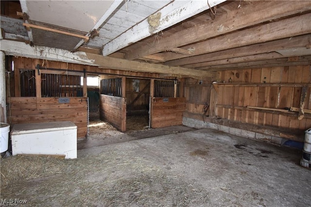 7833 Pymatuning Lake Rd, Williamsfield, OH 44093 - view of stable