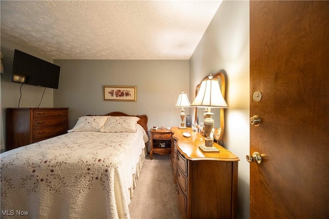 8665 Prescott Dr, Chesterland, OH 44026 - bedroom featuring carpet floors and a textured ceiling