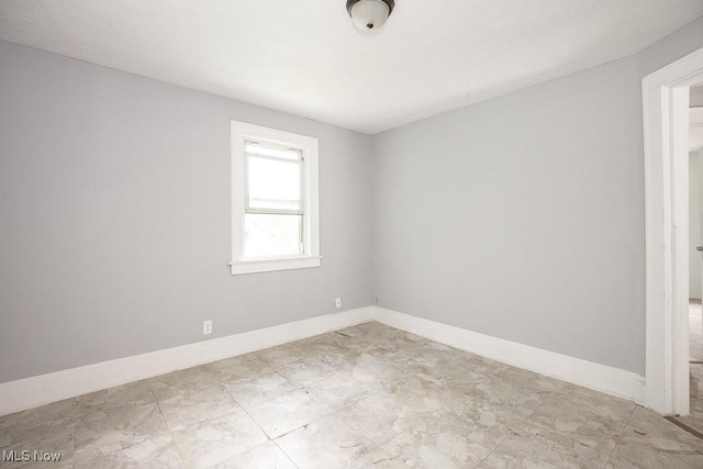 408 Bacon, Akron, OH 44320 - unfurnished room with baseboards