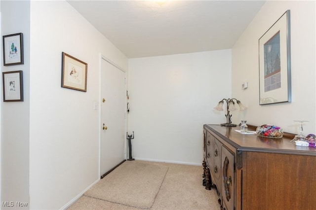 13710 Shaker Blvd Unit 405, Cleveland, OH 44120 - corridor with light carpet and baseboards