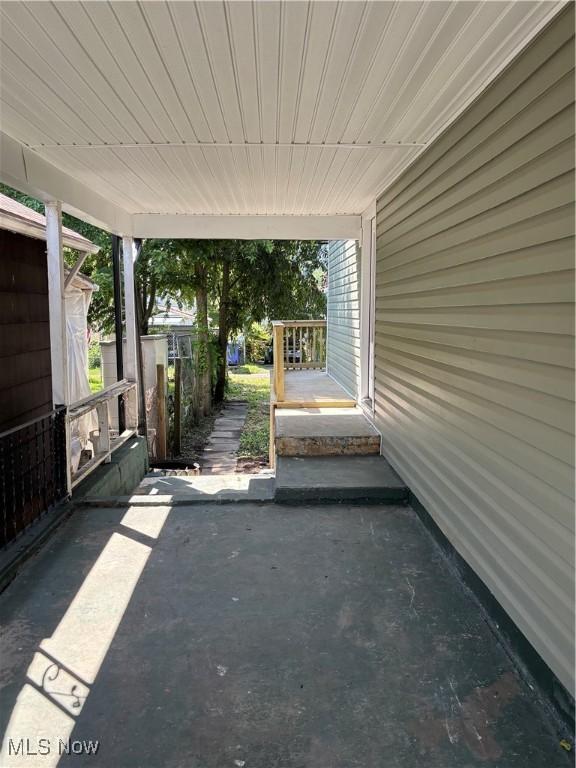 1610 Globe, East Liverpool, OH 43920 - photo 4