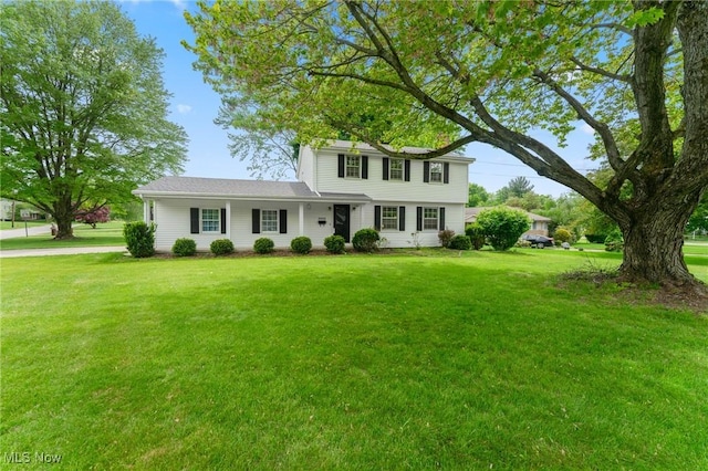 3005 Algonquin Dr, Poland, OH 44514 - view of front of house with a front lawn