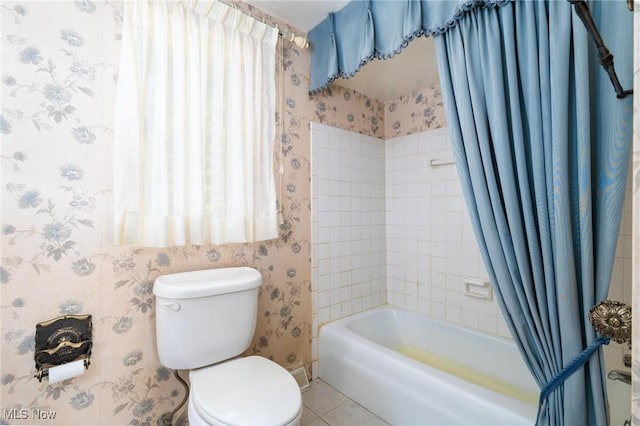 128 E Circle Dr, Weirton, WV 26062 - bathroom with toilet, wallpapered walls, tile patterned floors, and shower / bath combo with shower curtain