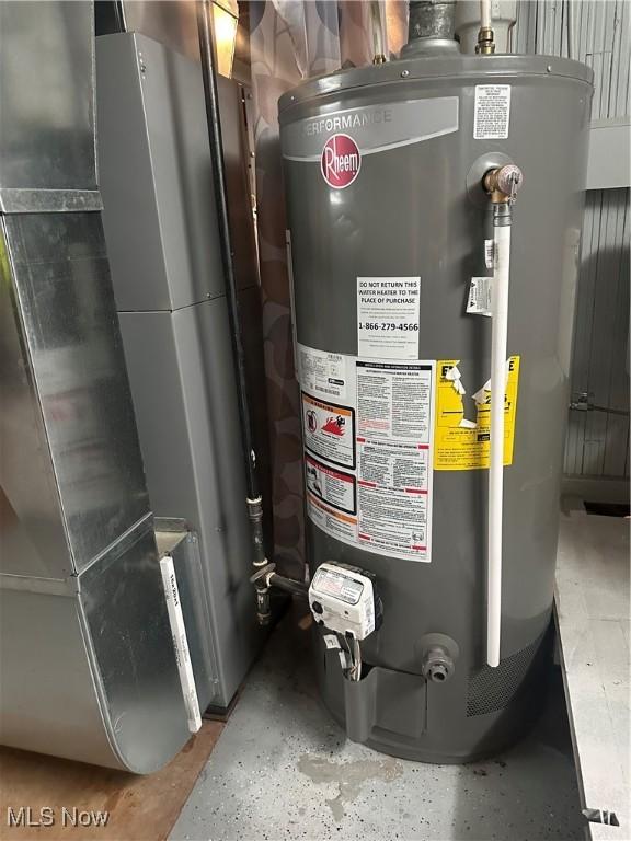 567 Westfield Rd, East Liverpool, OH 43920 - utility room featuring water heater