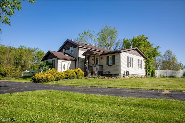 view of front of house