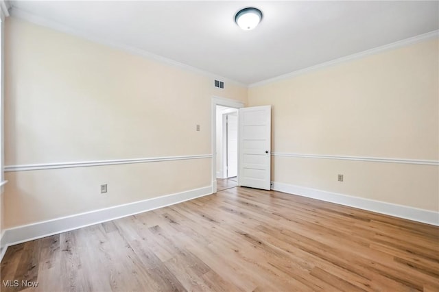 899 Park Blvd W, East Liverpool, OH 43920 - unfurnished room with crown molding, wood finished floors, and baseboards