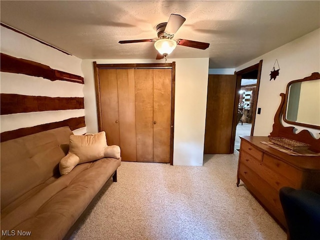 6141 Avon Rd NE, Carrollton, OH 44615 - sitting room with ceiling fan