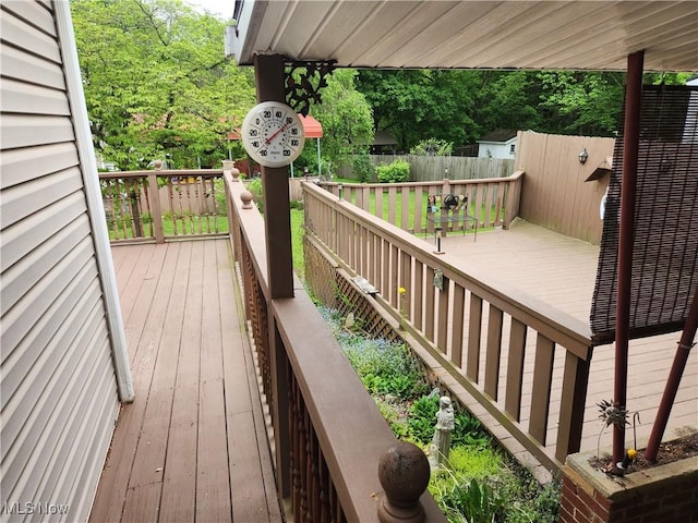 867 S 14th St, Sebring, OH 44672 - wooden terrace featuring fence