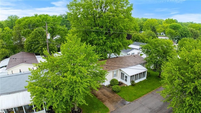 8 Maple Dr, Olmsted Twp, OH 44138 - aerial view