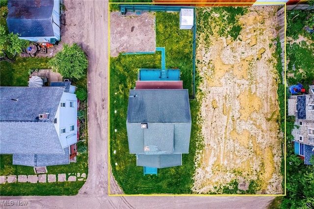 2021 17th St NE, Canton, OH 44705 - aerial view of property and surrounding area featuring property boundaries highlighted