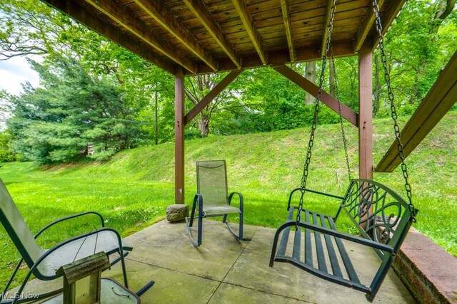 75 River Ridge Lane, Munroe Falls, OH 44262 - view of patio