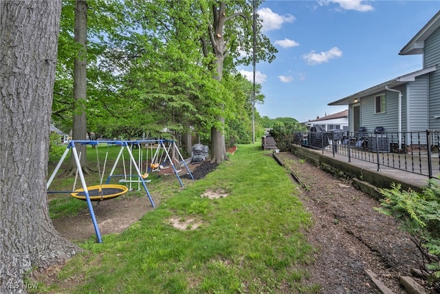 3226 Woodlawn Dr, Parma, OH 44134 - view of yard with a playground