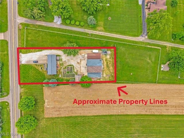 6395 Easton St NE, Louisville, OH 44641 - aerial view of property's location with property parcel outlined