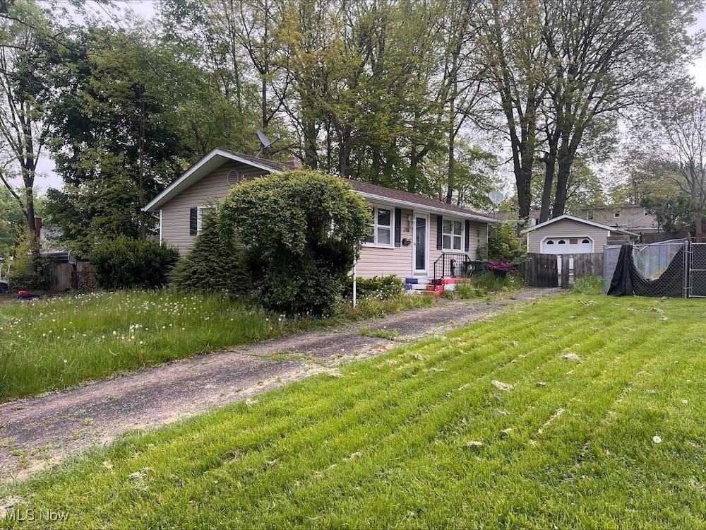 3816 Arnold Ave NW, Canton, OH 44709 - photo 1