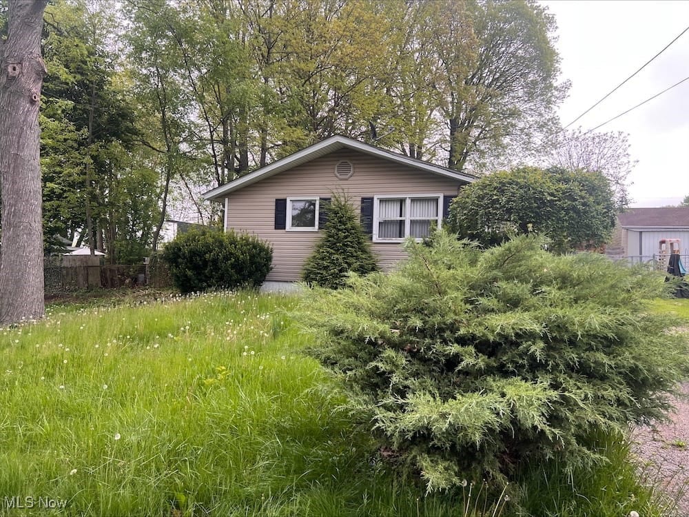 3816 Arnold Ave NW, Canton, OH 44709 - photo 2