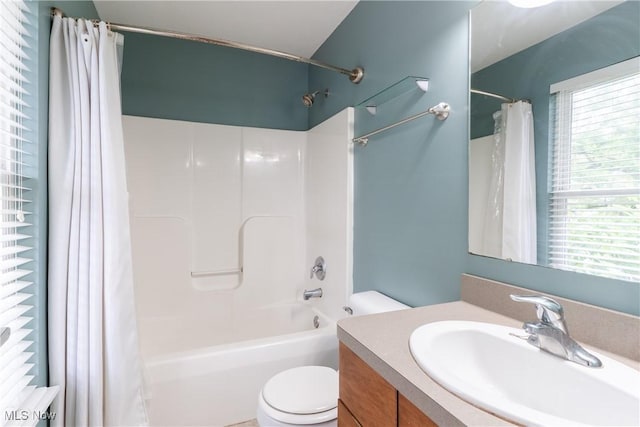 3602 Marvin Ave, Cleveland, OH 44109 - full bath with toilet, vanity, and shower / bathtub combination with curtain