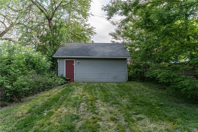 3602 Marvin Ave, Cleveland, OH 44109 - view of outbuilding with an outdoor structure