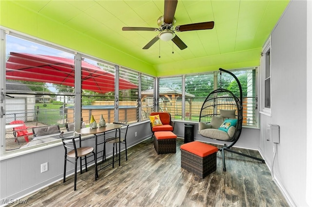 79 Leighton Ave, Youngstown, OH 44512 - sunroom with a ceiling fan