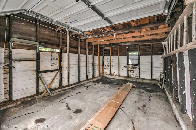 955 Dresden Rd, Cleveland Heights, OH 44112 - view of garage