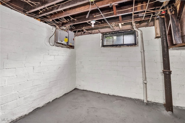 955 Dresden Rd, Cleveland Heights, OH 44112 - basement featuring electric panel
