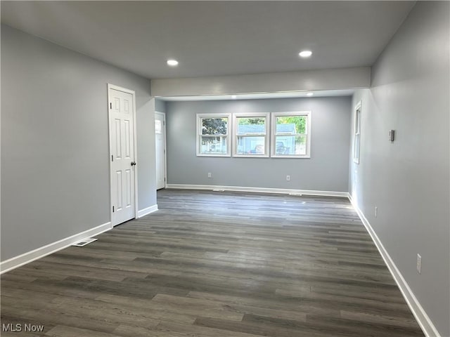 4378 Victoria Ter SE, Warren, OH 44484 - empty room featuring recessed lighting, baseboards, and dark wood-type flooring