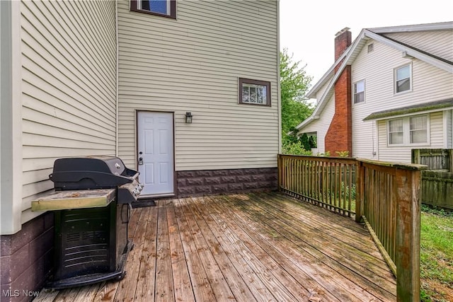 2534 6th St, Cuyahoga Falls, OH 44221 - view of wooden deck