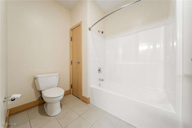 2030 Euclid Ave Unit 201, Cleveland, OH 44115 - full bathroom featuring toilet, tile patterned flooring, and bathtub / shower combination