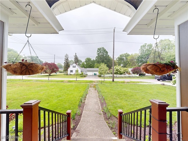 8471 Nowlen St, Mentor, OH 44060 - view of green lawn
