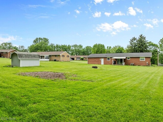 4696 Hurless Dr SW, Canton, OH 44706 - photo 32