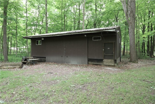 6191 Root Rd, Spencer, OH 44275 - view of outdoor structure with an outbuilding and a forest view