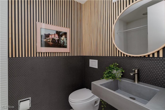 2471 Snowberry Ln, Pepper Pike, OH 44124 - bathroom featuring toilet and a sink