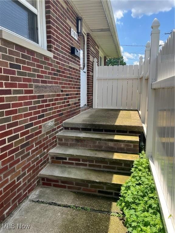 709 Dan St, Akron, OH 44310 - photo 16