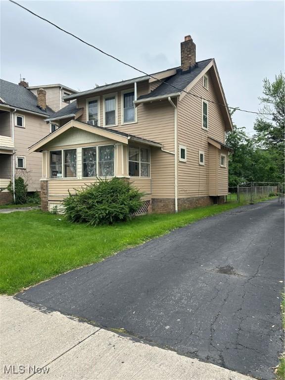 1724 Cliffview Rd, Cleveland, OH 44112 - photo 1