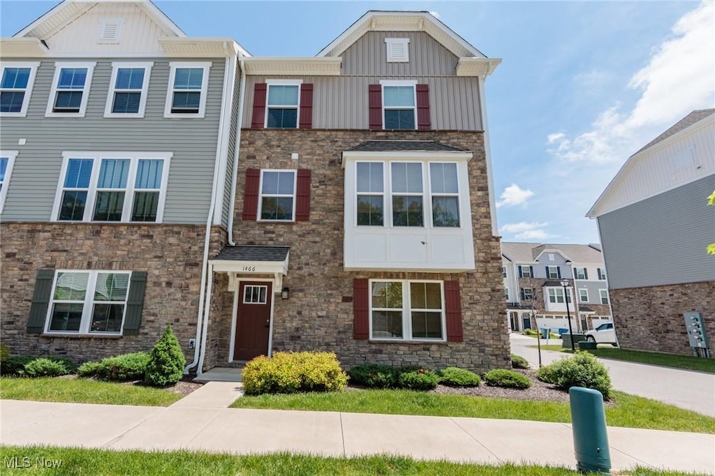 1466 Caymus Ct, Avon, OH 44011 - photo 1